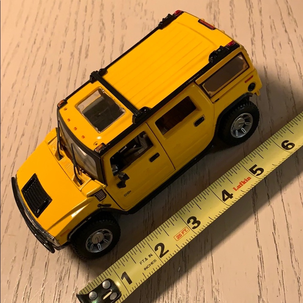 Die cast hummer model car